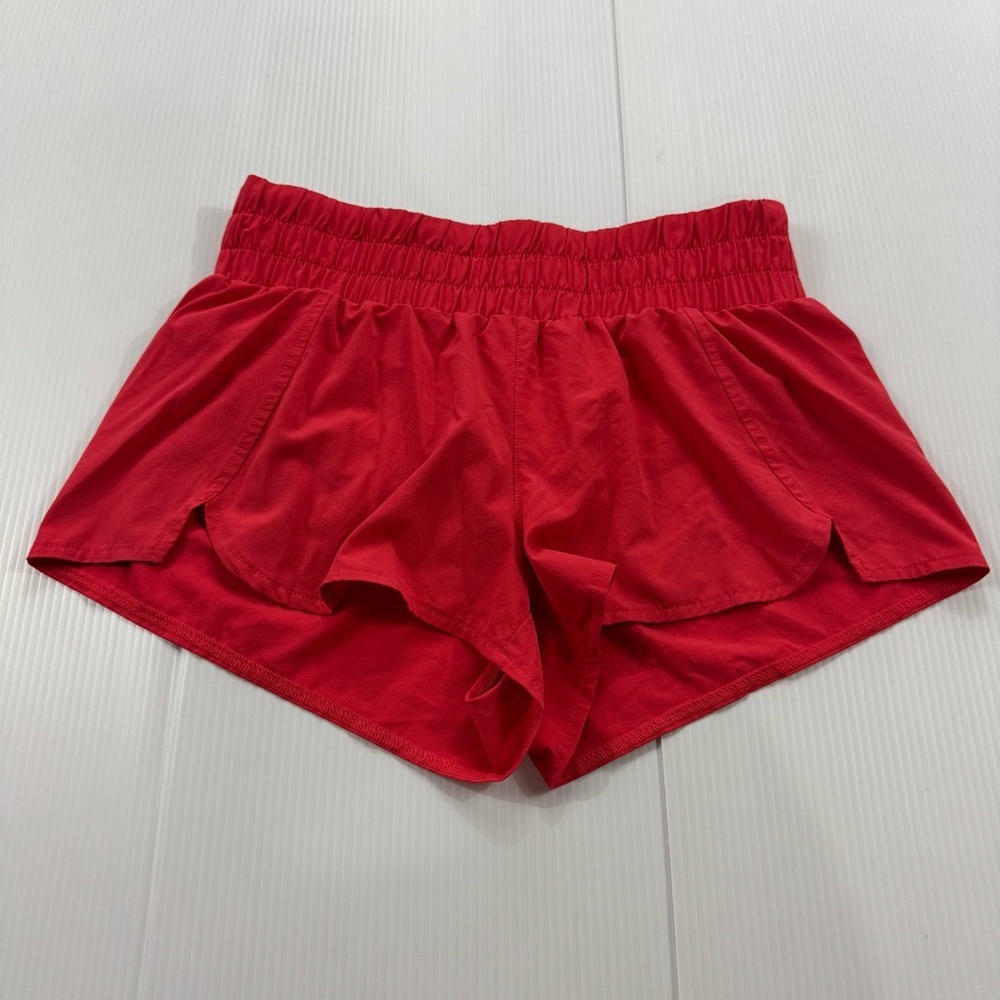 JK99. Zella Women's Vibrant Pink Athletic Shorts (M)